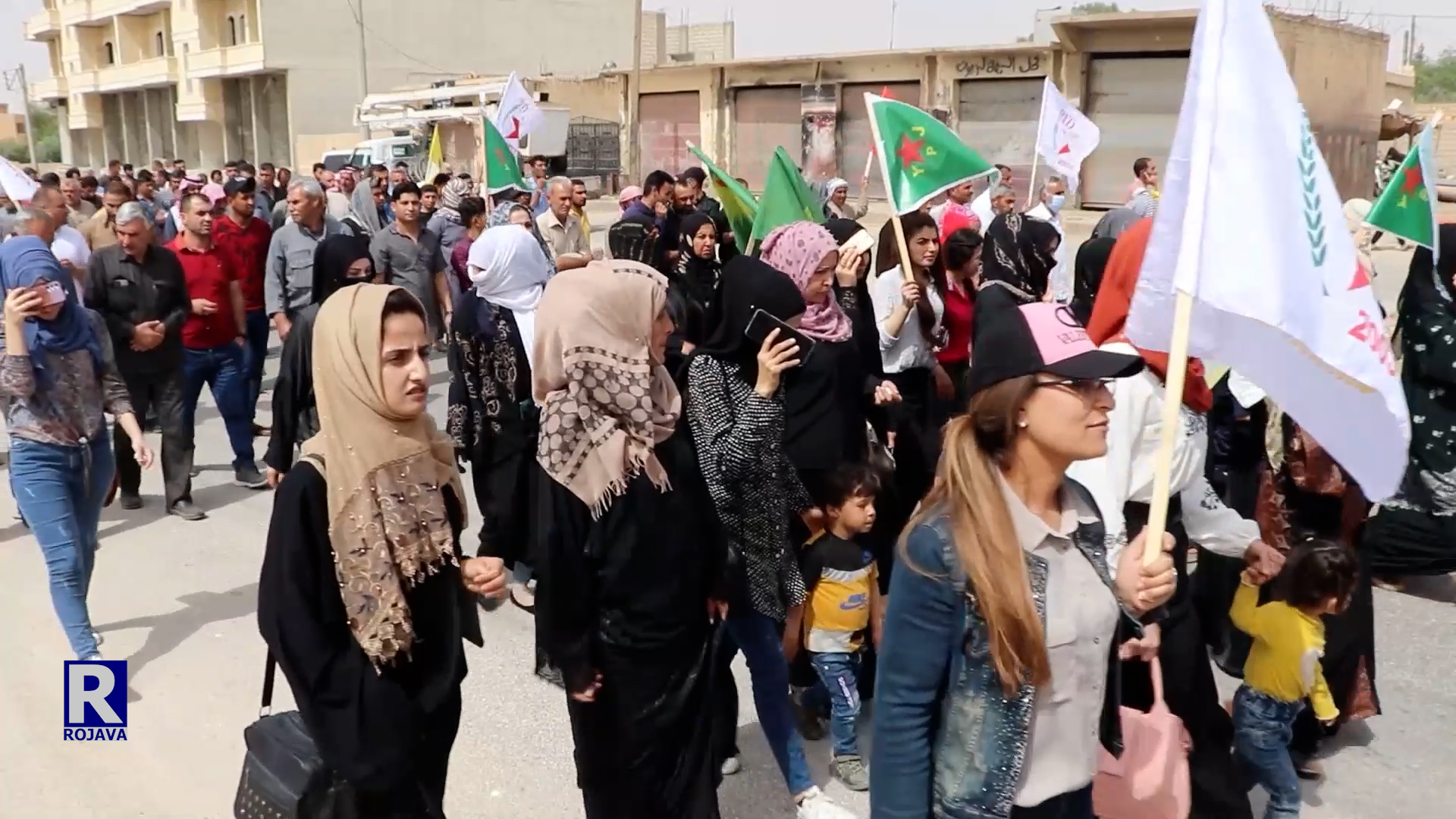 اتحاد المرأة الشابة في إقليم الفرات يندد بهجمات الاحتلال على مناطق الدفاع المشروع