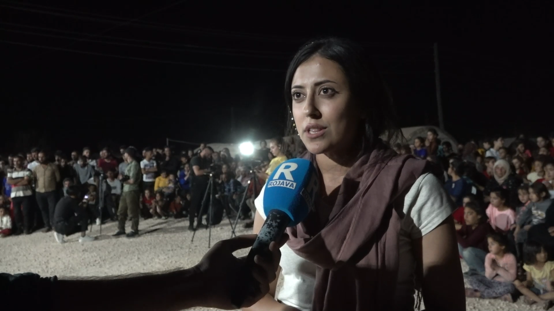 هيئة الثقافة والفن في الشهباء تنظم أمسية غنائية في مخيمات المقاطعة