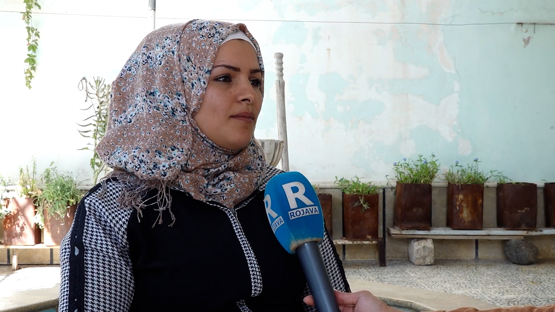 16'Ê ÎLONÊ SALEK DI SER SERHILDANA ROJHILATÊ KURDISTAN DE DERBAS DIBE
